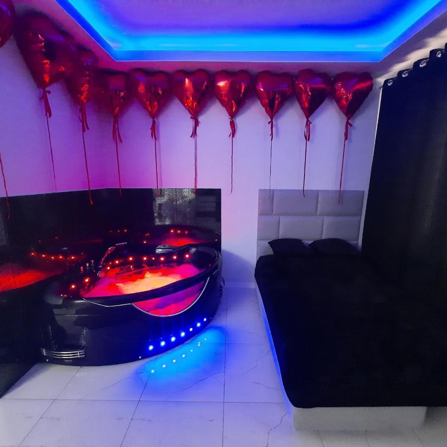 Mp Apartament Bialystok Jacuzzi エクステリア 写真
