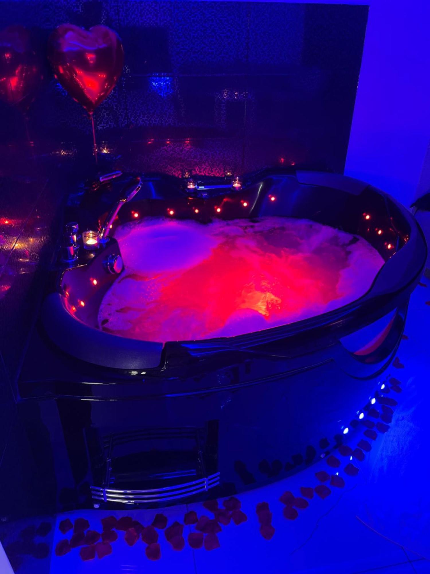 Mp Apartament Bialystok Jacuzzi エクステリア 写真